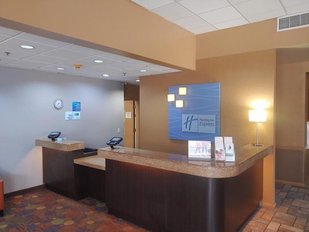 Holiday Inn Express & Suites Phoenix/Chandler Екстериор снимка
