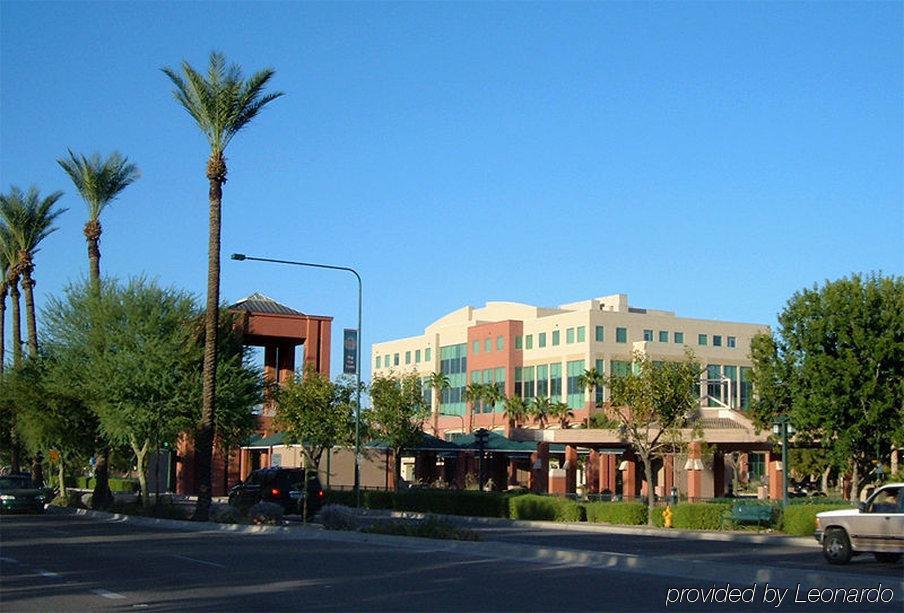 Holiday Inn Express & Suites Phoenix/Chandler Екстериор снимка