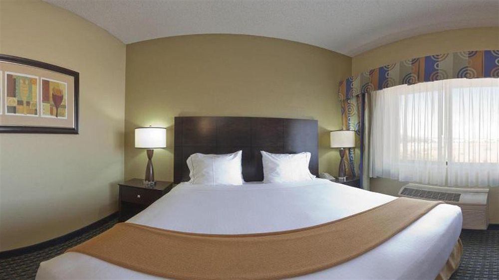 Holiday Inn Express & Suites Phoenix/Chandler Екстериор снимка