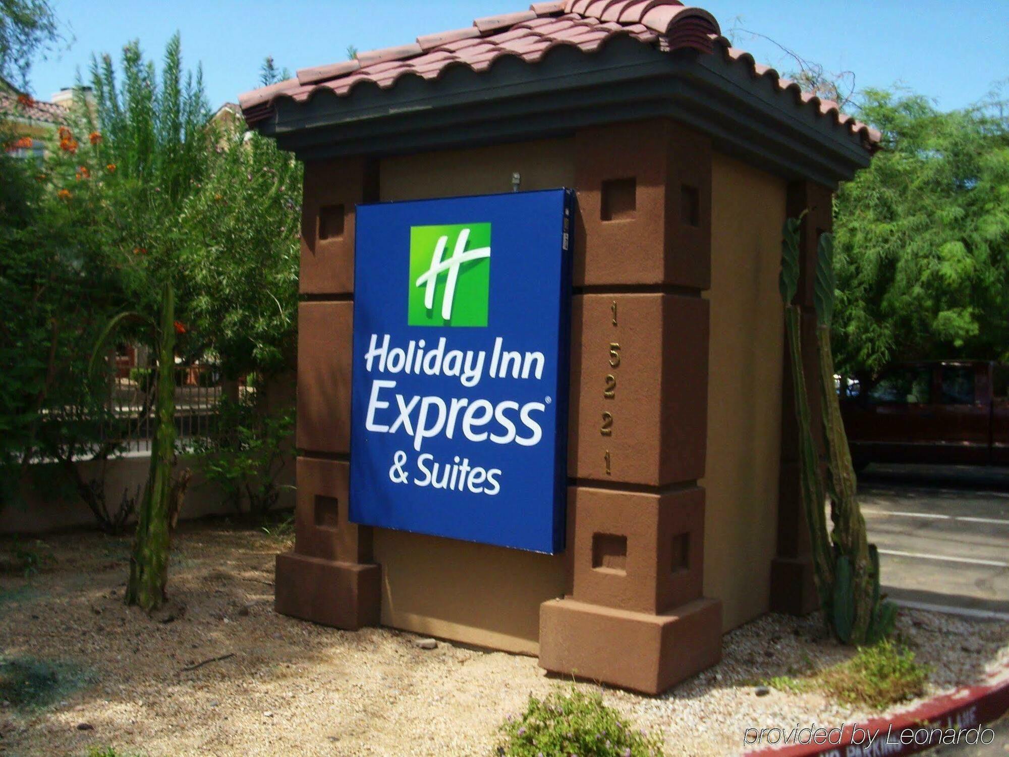 Holiday Inn Express & Suites Phoenix/Chandler Екстериор снимка