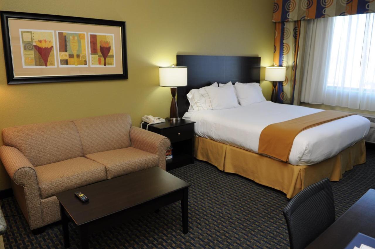 Holiday Inn Express & Suites Phoenix/Chandler Екстериор снимка