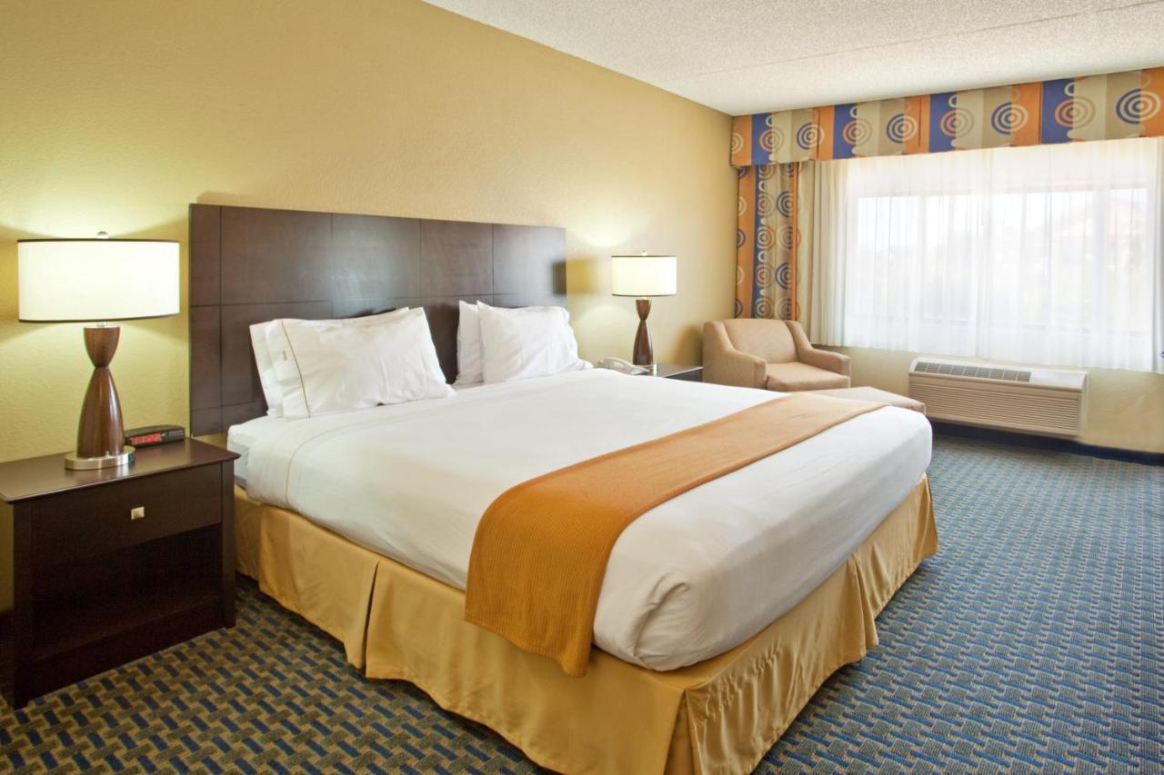 Holiday Inn Express & Suites Phoenix/Chandler Екстериор снимка